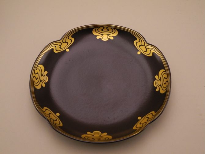 Kuchenteller braun Gold aus der Serie Form ohne Namen Dekor Bodil von Rosenthal Keramik