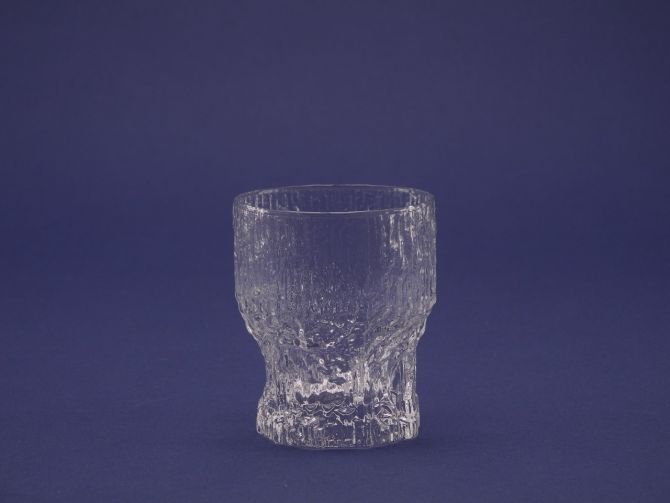 Trinkglas 9,6cm aus der Serie Kekkerit design Timo Sarpaneva für Iittala Finnland