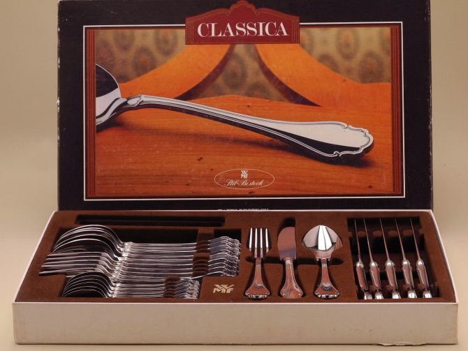 30 Teile Besteckset mit Karton aus der Serie Classica in Cromargan von WMF