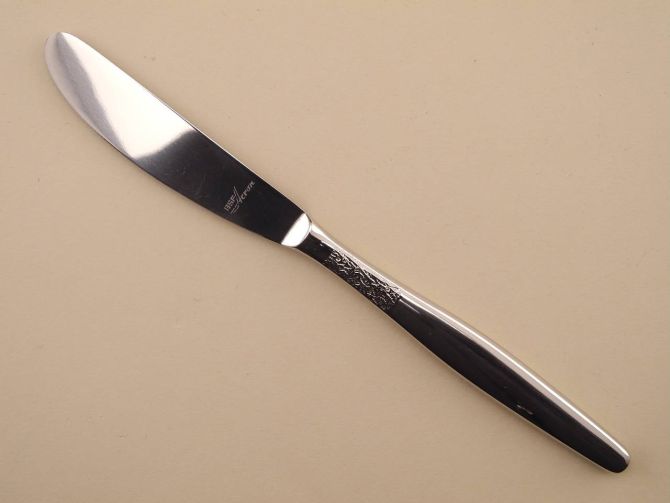 Messer Tafelmesser aus der vintage alten Serie Rauhreil in 18/8 Edelstahl von BSF Besteck