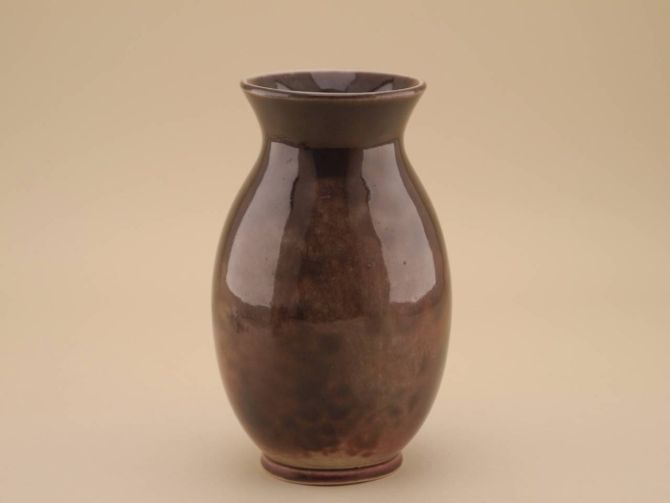 WMF vintage Keramik Vase 30er Jahre Turmmarke Ochsenblutglasur dunkel rot design Gerda Conitz bauhaus ikora