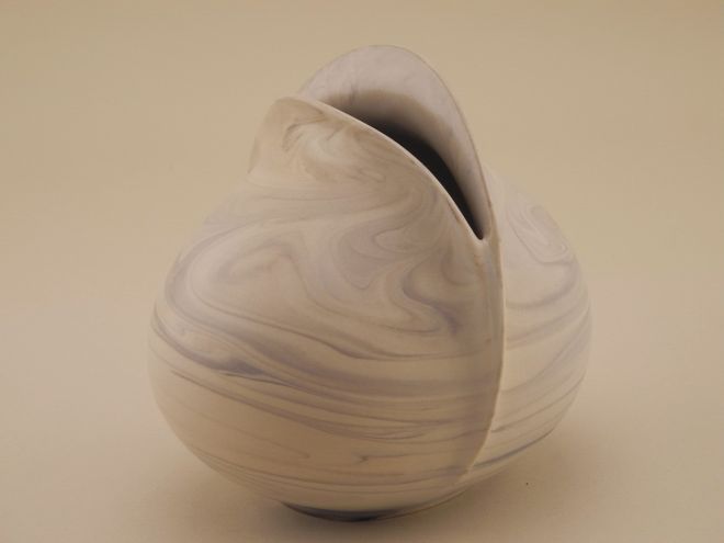 Venus Vase aus Queensbery Marble von Rosenthal design Karl und Ursula Scheid 80er Jahre hell