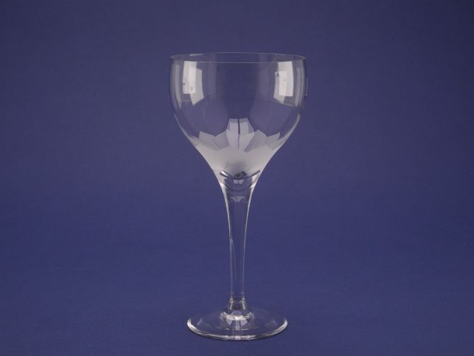 Weisswein Glas aus der Serie Lotus mit dem Dekor Relief von Rosenthal