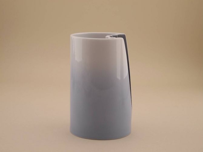 Plissee Vase gross design Ambrogio Pozzi für Rosenthal 80er Jahre design farbverlauf blau weiss vintage