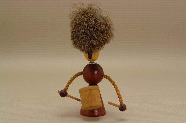 Holzmännchen Figur Flaschenöffner