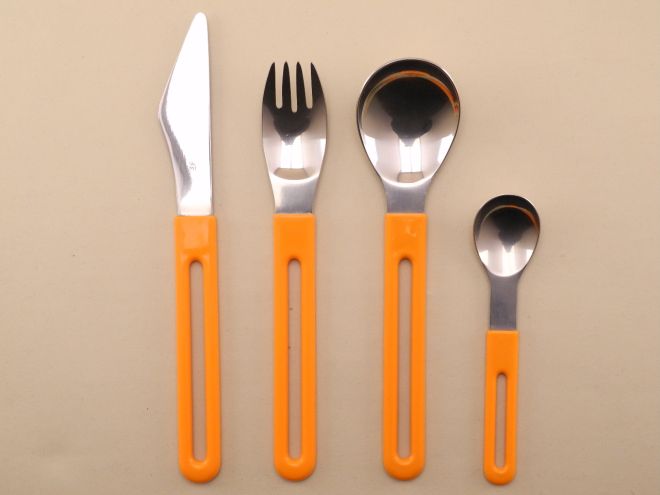 WMF 11.849.640 Futura Besteck cromargan Kunststoff orange Set