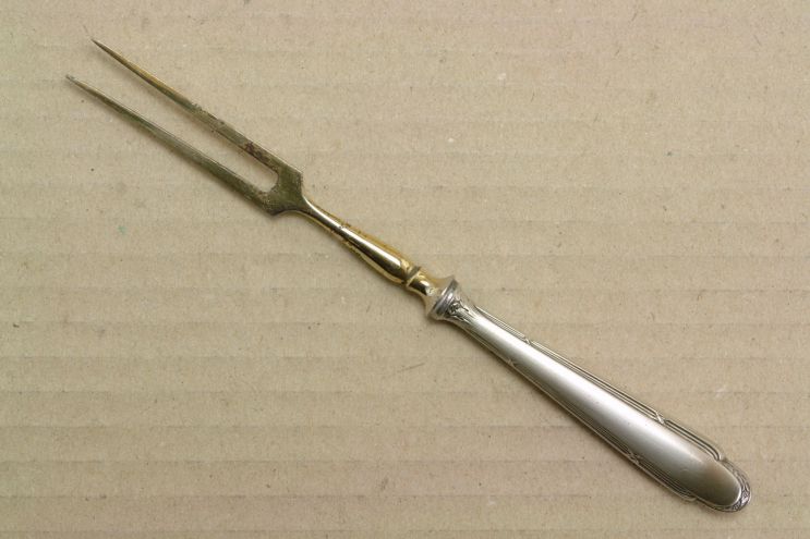 WMF 200 Kreuzband versilbert Fleischgabel gold