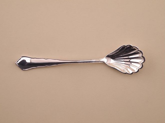 Zuckerstreulöffel vintage alte Serie Chippendale 2100 90 versilbert Auflage von WMF Silberbesteck