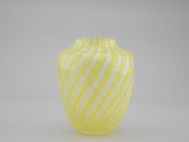 Aloys Gangkofner Hessenglas Vase a canne gelb