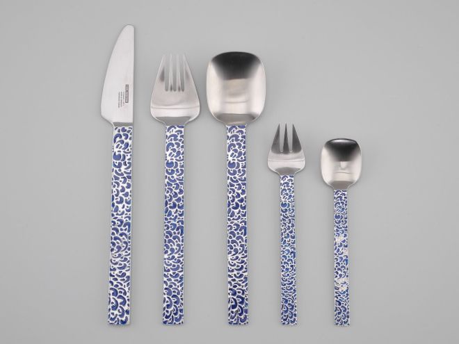 Carl Mertens Senso 18/10 Blue Flower Set