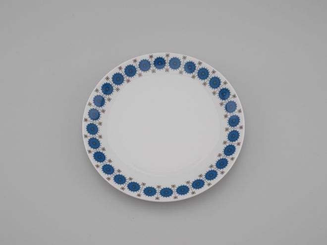 Kuchenteller mit grafischem Sterne Dekor Smaragd aus der Serie Medaillon vintage design für Thomas Porzellan