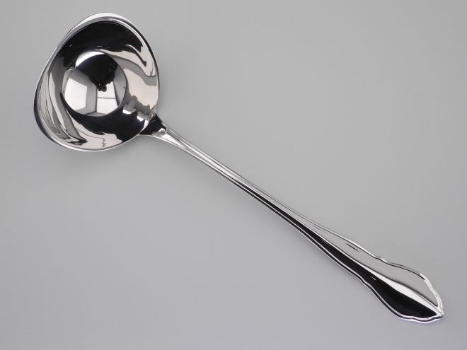 Suppenkelle Suppenschöpfer aus der vintage alten Serie Royal Chippendale Cromargan von WMF Besteck