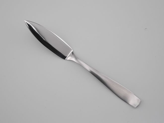 Fischmesser Fischbesteck aus der vintage alten Serie 2716 Edelstahl ChromNickelStahl von Carl Hugo Pott Bestecke Solingen