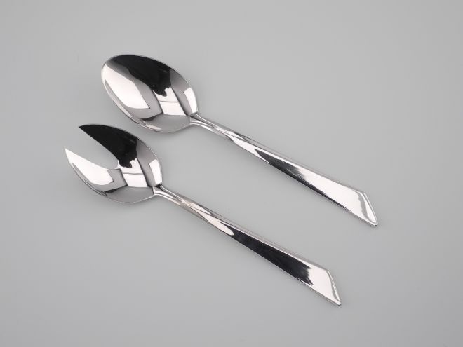Salatbesteck aus der Serie Futura in Cromargan von WMF