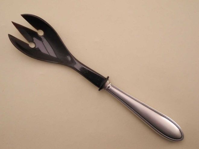 WMF 500 Perlrand versilbert 90 Salatlöffel Bakelit schwarz