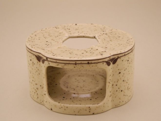 Stövchen beige gesprenkelt aus der Serie Form ohne Namen Dekor Britta von Rosenthal Keramik