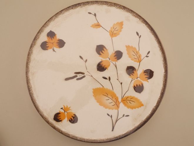 Vintage shabby chic Spritzdekor Tortenplatte Wandteller Haselnusse braun Villeroy & Boch Steingut