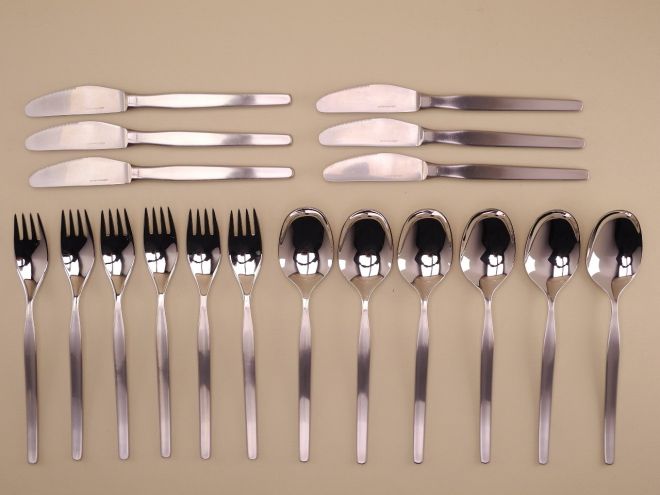 Suppenkelle aus der Serie Gunda in Edelstahl von Auerhahn Bestecke