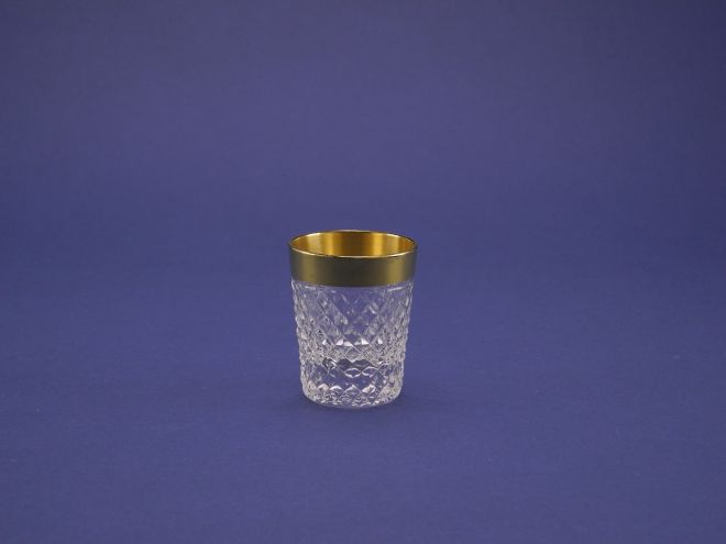 Schnapsbecher aus der Serie Ernestine mit Goldrand aus der Josephinenhütte