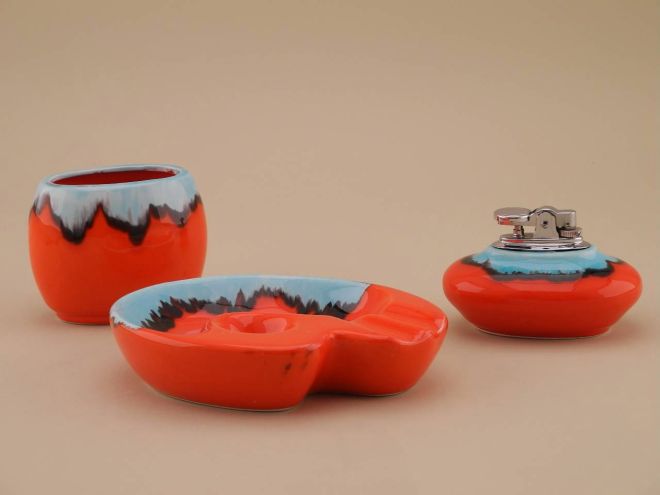 Vintage 70er Jahre Keramik Raucherset rot
