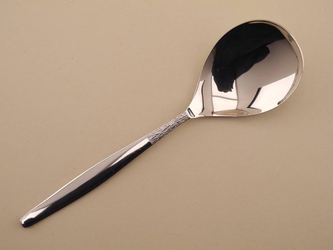 Kartoffellöffel Vorlegelöffel aus der vintage alten Serie Raureif in 18/8 Edelstahl von BSF Besteck