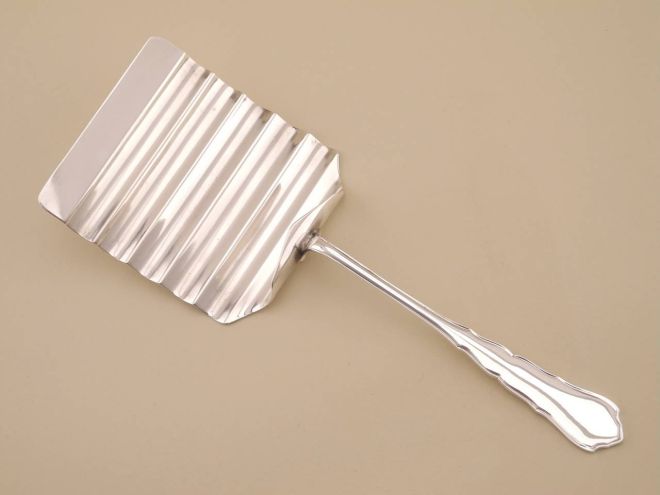 Spargelheber vintage alte Serie Chippendale Modell 2100 in 90 90er versilbert Auflage Silberbesteck von WMF