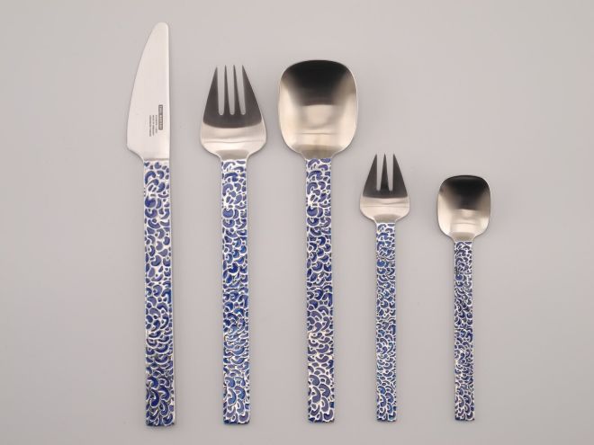 Carl Mertens Senso 18/10 Blue Flower Set