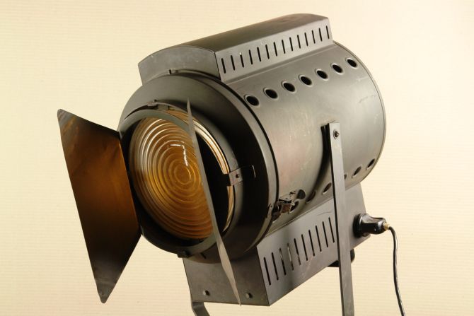 Vintage Filmlicht Theaterscheinwerfer antik