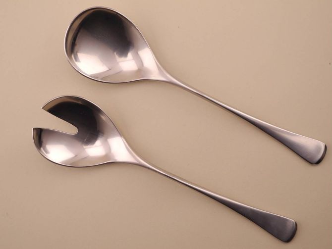 Großes Salatbesteck aus der vintage alten Serie Cannes Cromargan Edelstahl geschmiedet von WMF