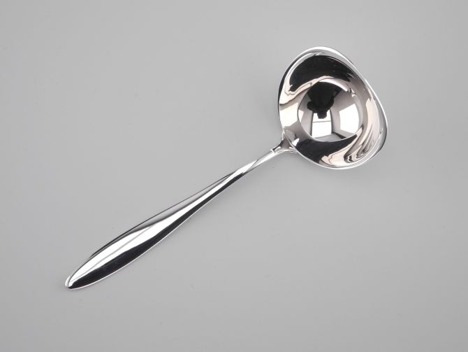 WMF Balance 90 versilbert Sossenkelle