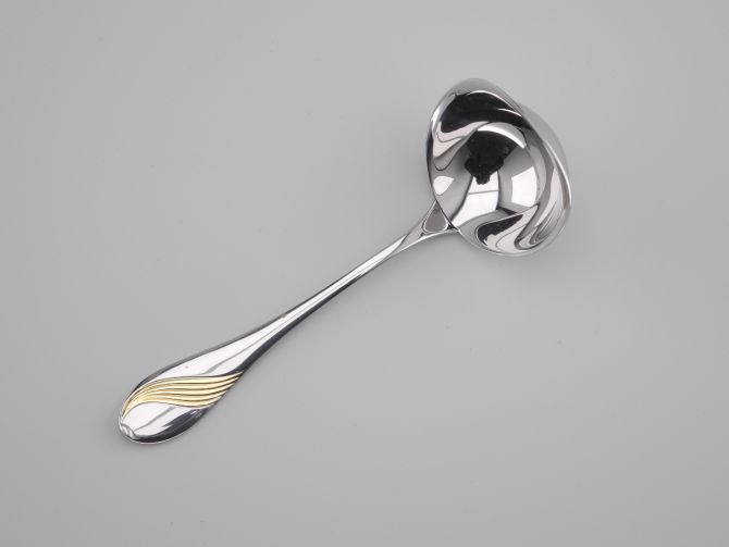 sossenkelle sossenlöffel vintage alte Serie Charme Gold vergoldet Cromargan Besteck von WMF