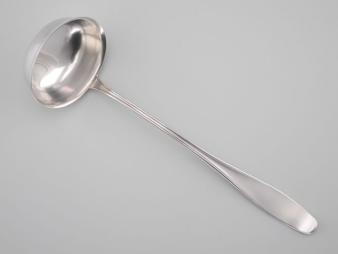 BSF Iris 90 versilbert Suppenkelle