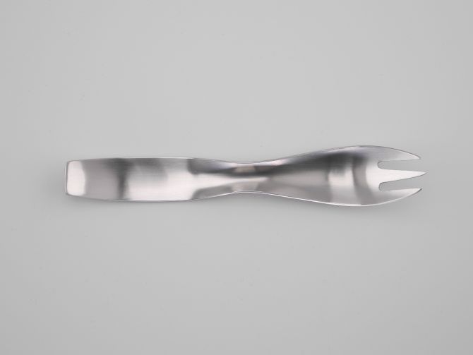Amboss 7000 design Janos Megyik Kuchengabel