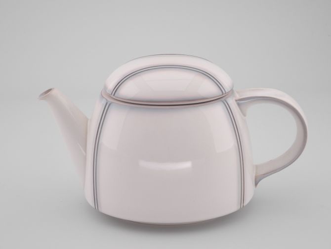 Teekanne aus der vintage alten Serie Casa Ombra von Thomas Porzellan in Steingut Keramik