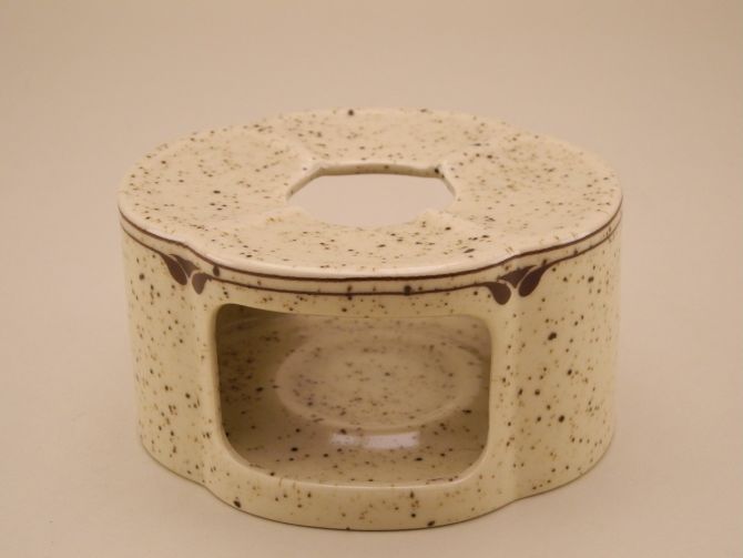 Stövchen beige gesprenkelt aus der Serie Form ohne Namen Dekor Britta von Rosenthal Keramik