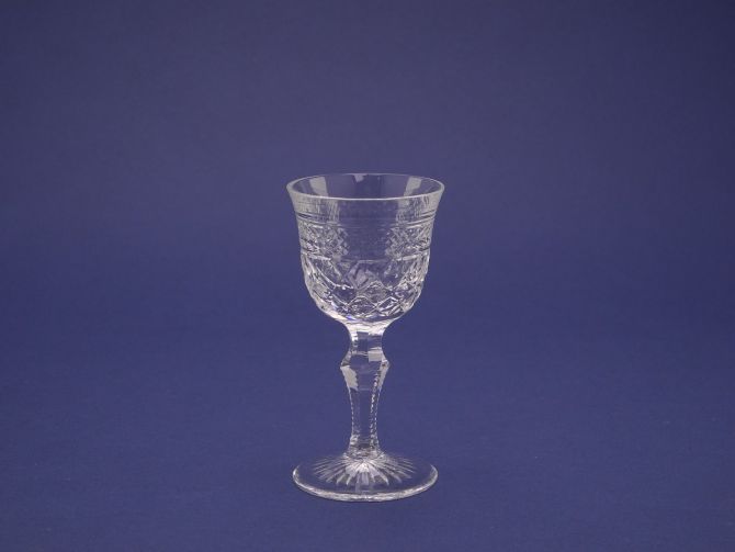 Schnapsbecher aus der Serie Ernestine mit Goldrand aus der Josephinenhütte