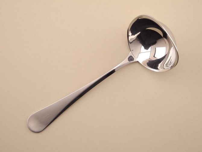 Sossenlöffel Saucenkelle Cromargan aus der vintage alten Serie Curvus von WMF Besteck