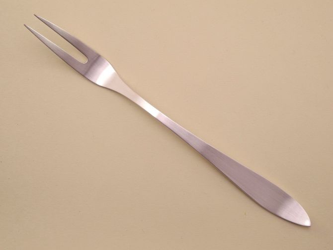 Buttermesser und Käsemesser aus der Serie Orchidee 240 mit 90er Auflage versilbert von Auerhahn