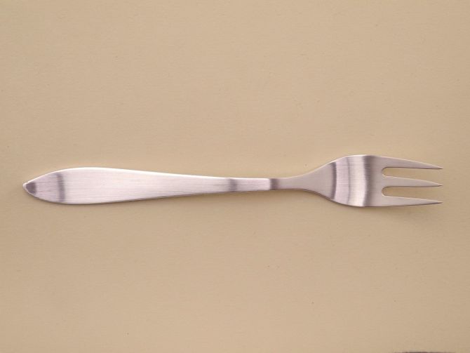 Buttermesser und Käsemesser aus der Serie Orchidee 240 mit 90er Auflage versilbert von Auerhahn
