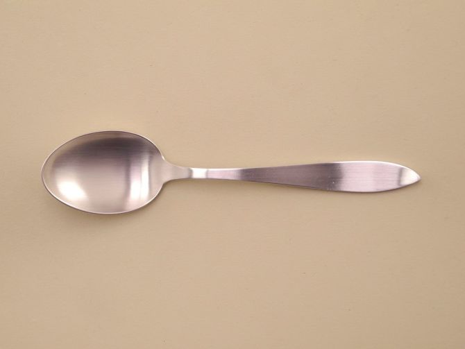 Buttermesser und Käsemesser aus der Serie Orchidee 240 mit 90er Auflage versilbert von Auerhahn