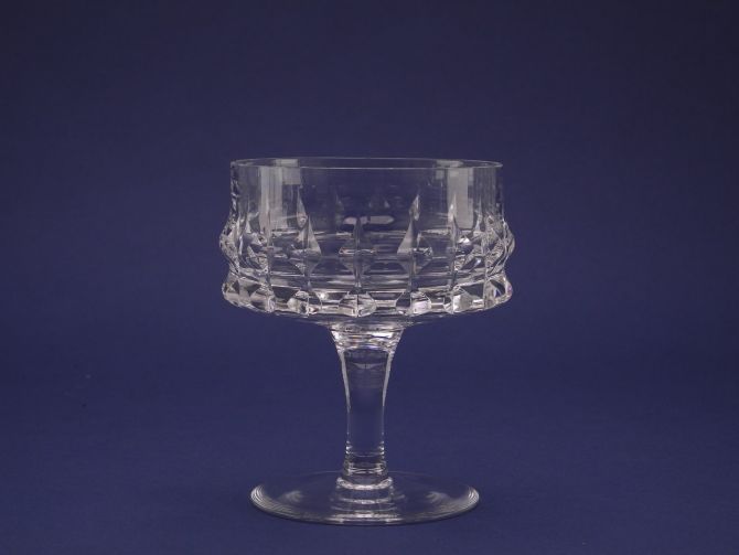 Sektschale aus der Serie Hold Fast von Josef Riedel für Rosenthal Studio-Linie