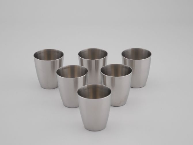 C. Hugo Pott Edelstahl Schnapsbecher Set