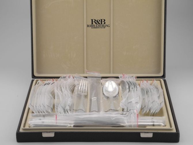Robbe & Berking Classic Faden 150 Komplettbesteck