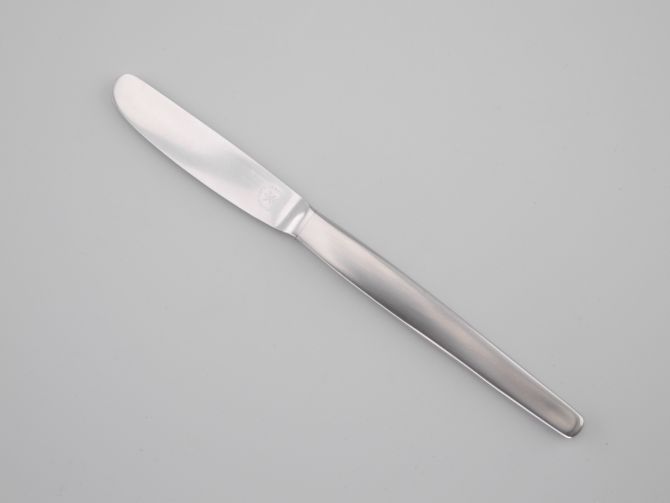 Messer Tafelmesser Modell Serie 2720 in Edelstahl ChromNickelstahl vintage design Paul Voss für Carl Hugo Pott Solingen Bestecke