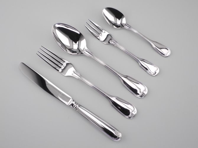 BSF Klassisch Faden 18/8 Komplettbesteck Etui