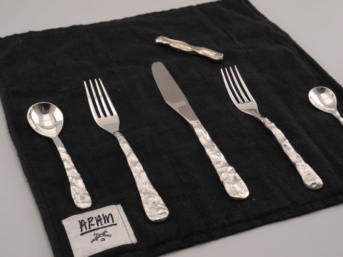 Michael Aram Cast Iron versilbert Set