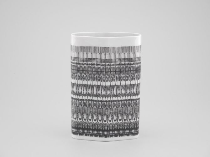 Hans Theo Baumann Vase 2786 schwarz Rosenthal